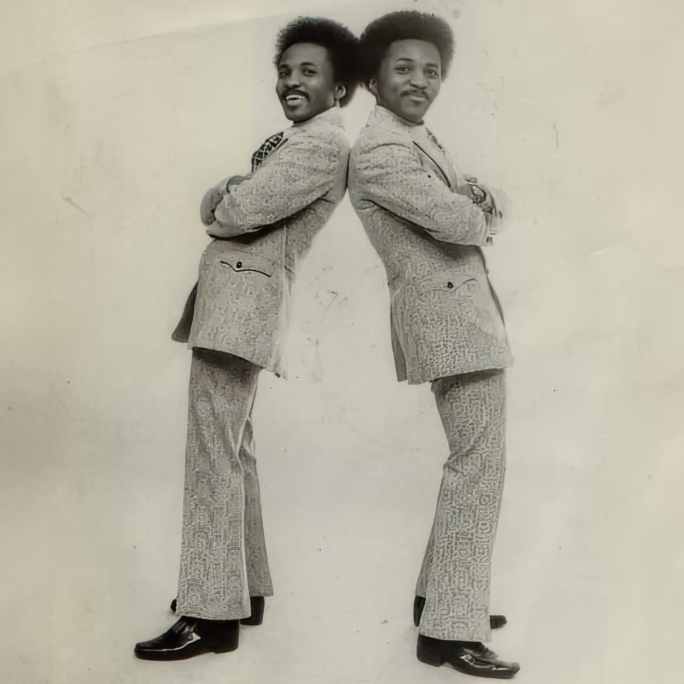 tripletttwins cover.jpg